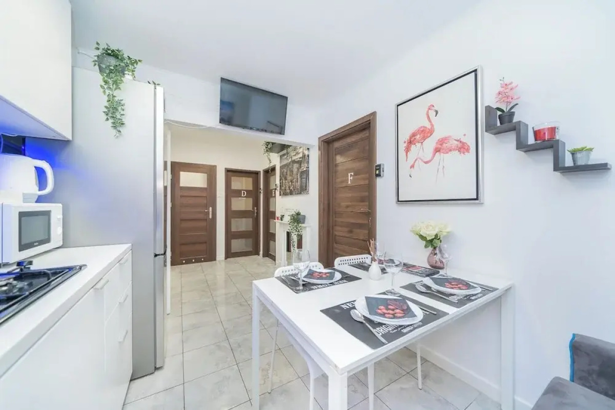 UNIT Warszawa Centrum Room by Metro Rondo ONZ