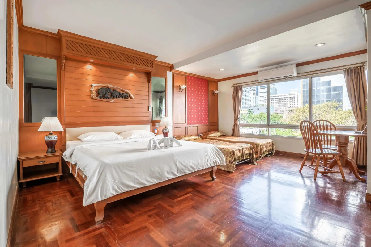 Royal Ivory Sukhumvit Nana