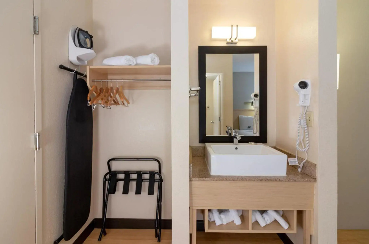 Red Roof Inn PLUS+ Miami Airport