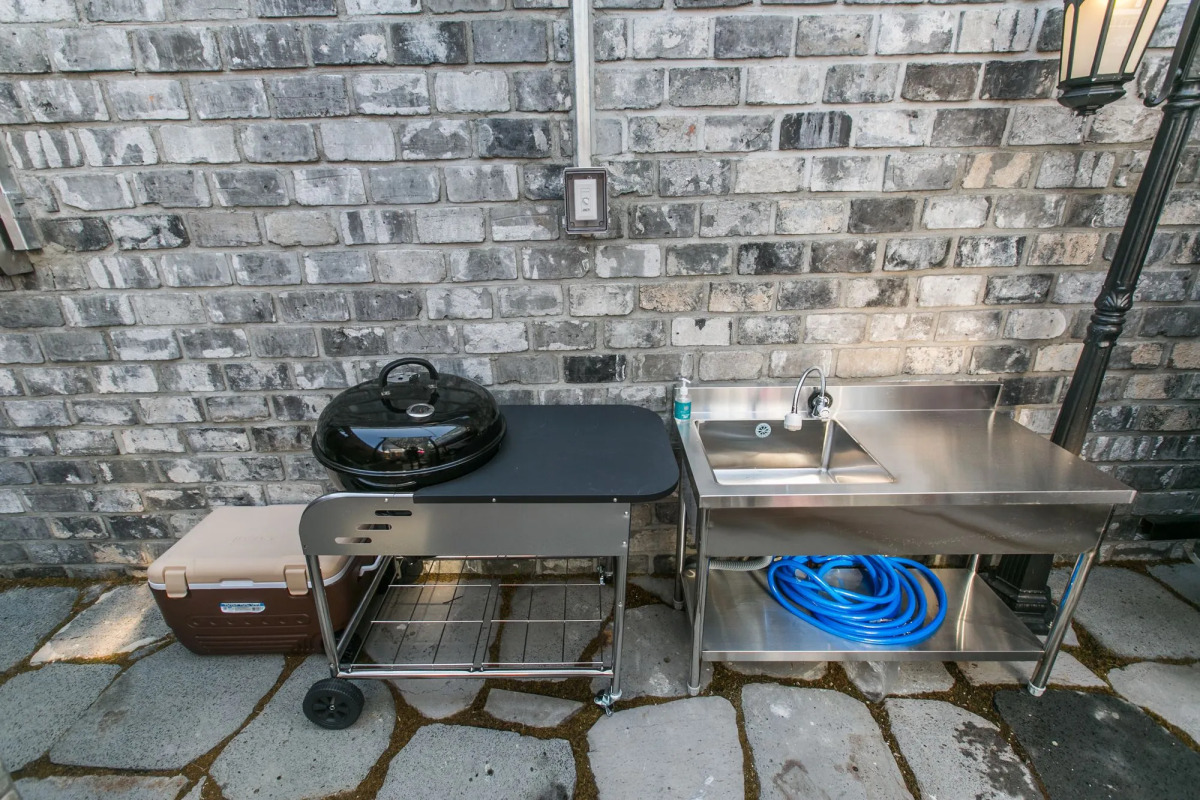 February Hotel The Signature Dongseongro