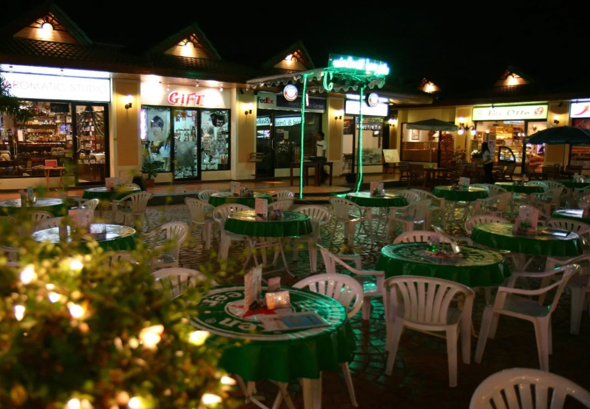 Windmill Resort Hotel