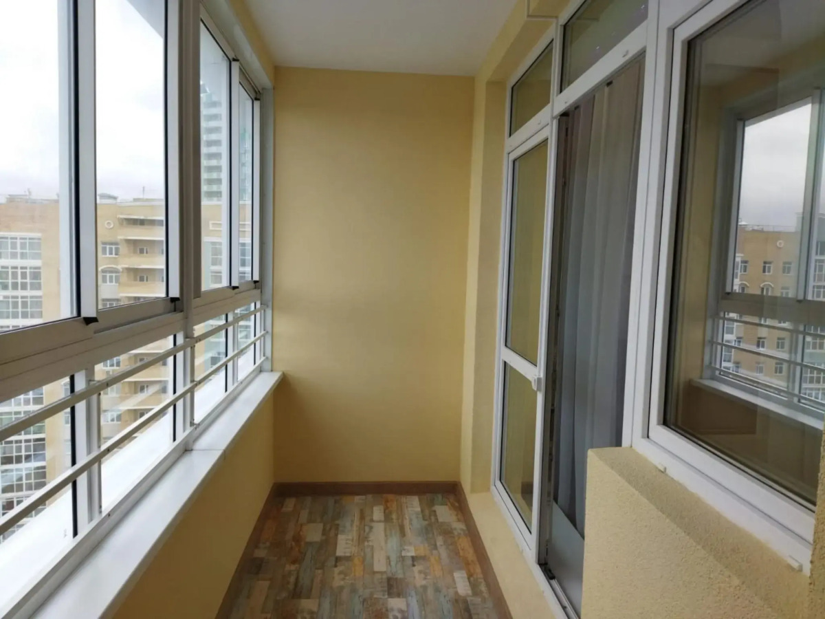 Абри Люкс на Революции, 24