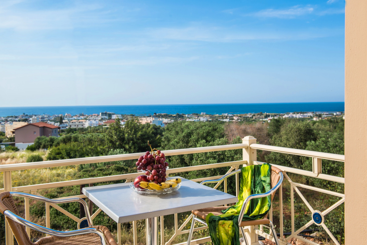 Notos Heights Hotel & Suites