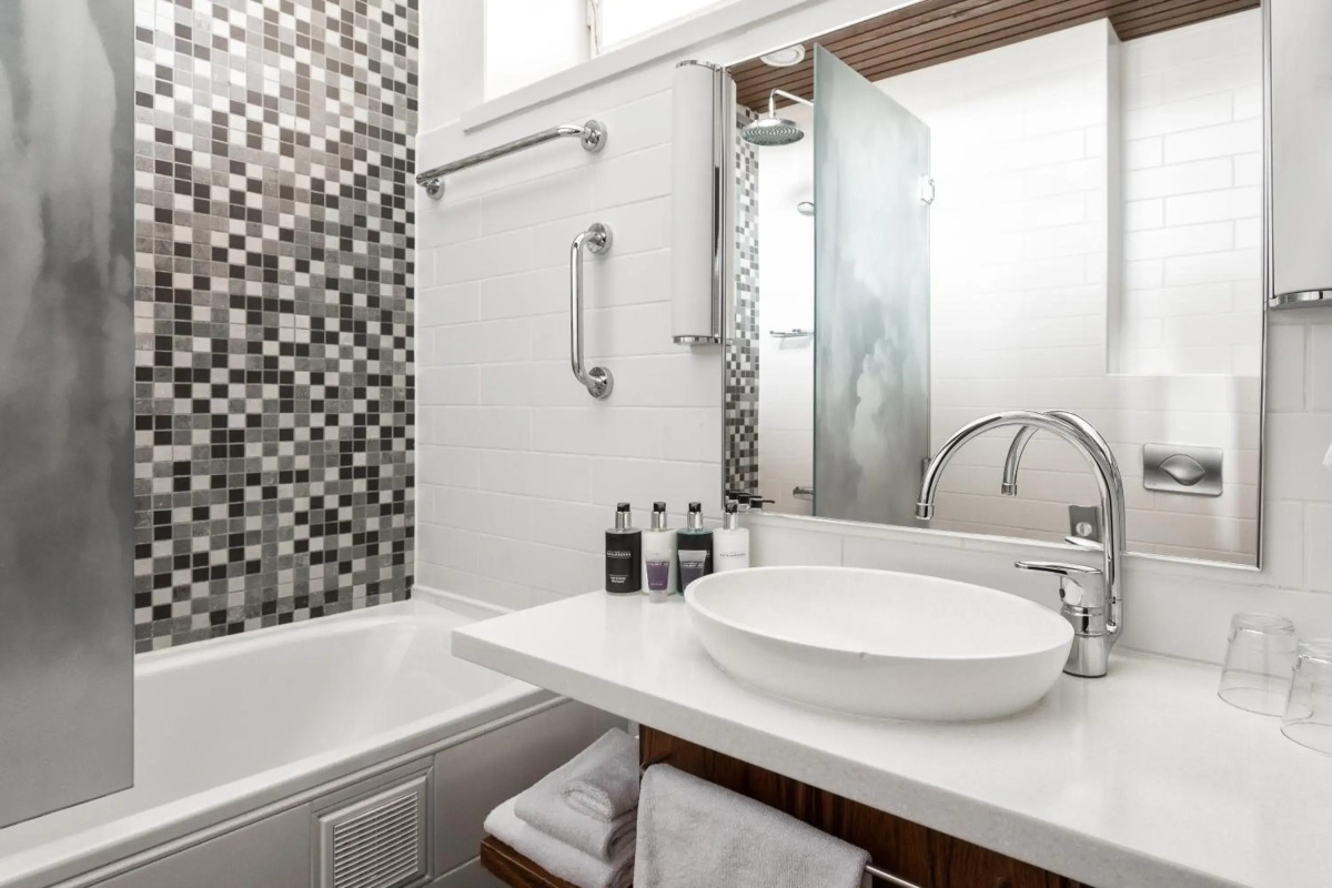 Home Hotel Katajanokka – Dinner included