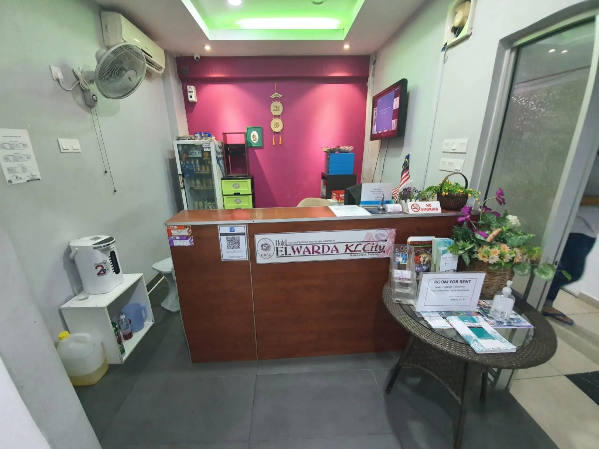 SPOT ON 90138 Hotel Elwarda Klcity