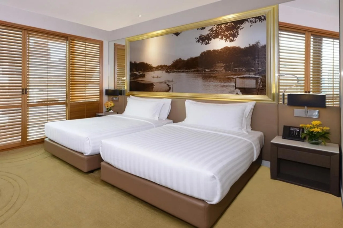 Отель Grande Centre Point Ploenchit