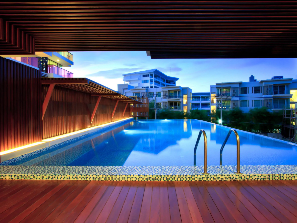 Rocco Hua Hin Beach Seaview