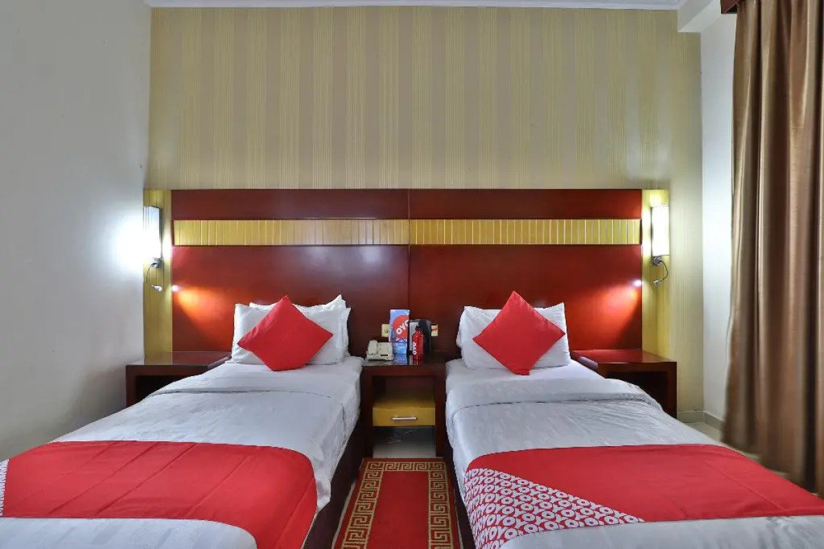 Palette Phoenix Hotel