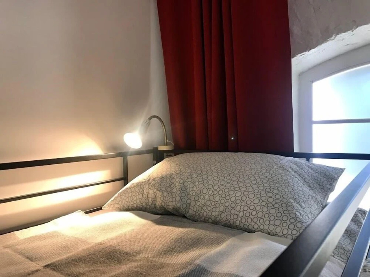 Апартаменты в центре на ул. Пологой, 17