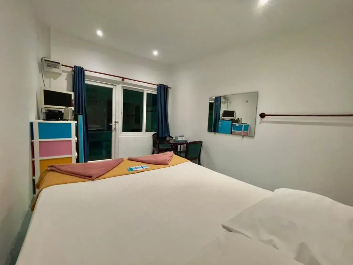 Naiharn On The Rock Resort