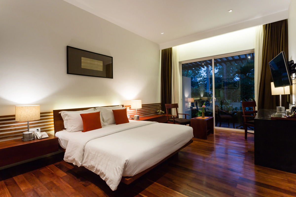 Lynnaya Urban River Resort