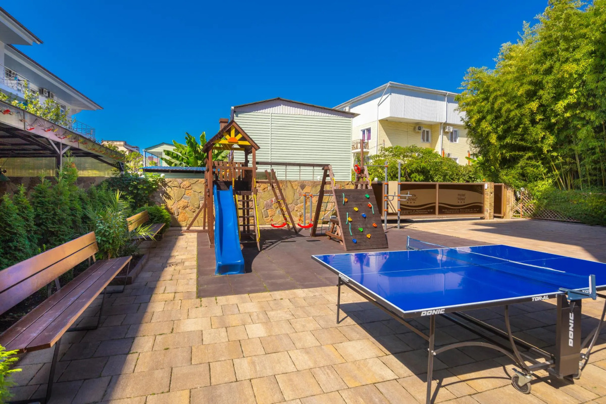 Отель Аллес