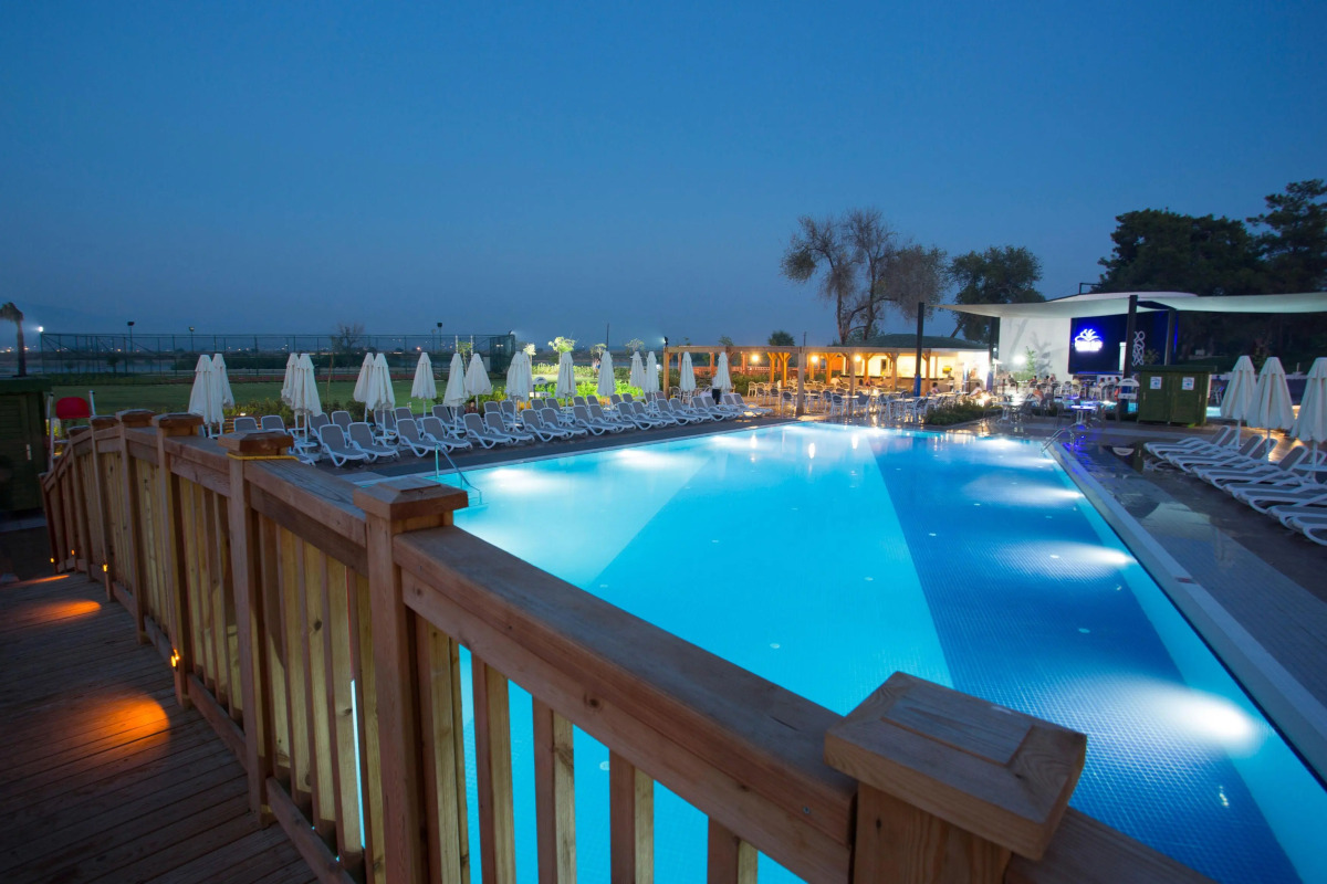 Water Side Resort & Spa