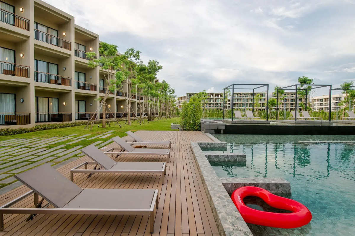 The Gallery Hotel Nai Harn