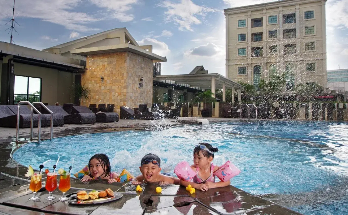 Grand Aston Medan