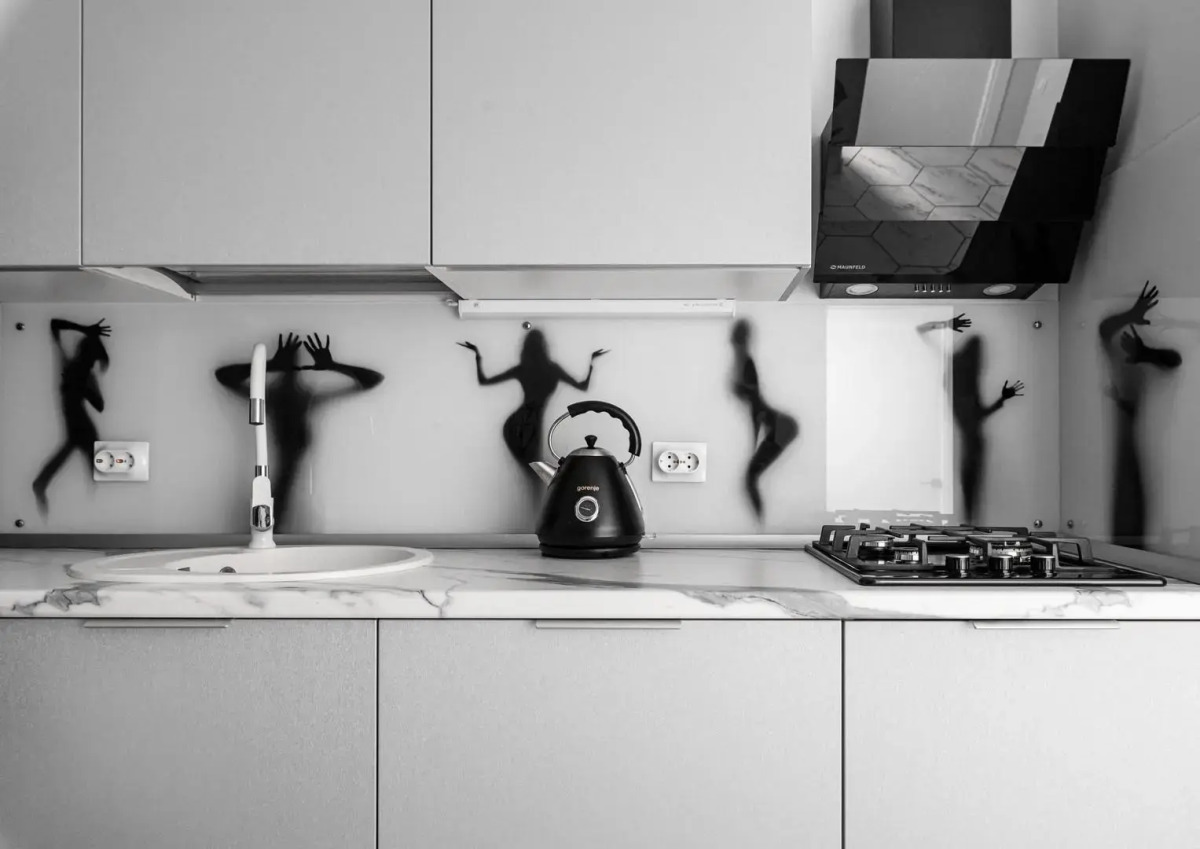 LetYourFlat Makarova