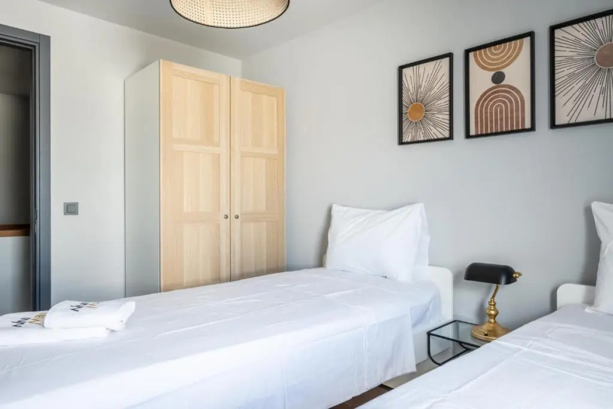 Benesta Residence by NewInn