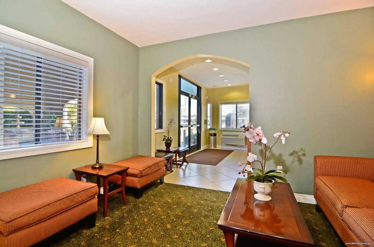 Pleasant Inn