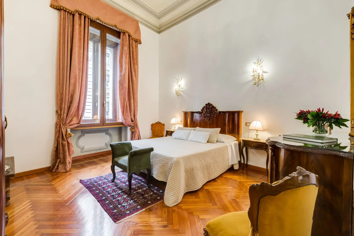 Affreschi Su Roma Luxury B&B