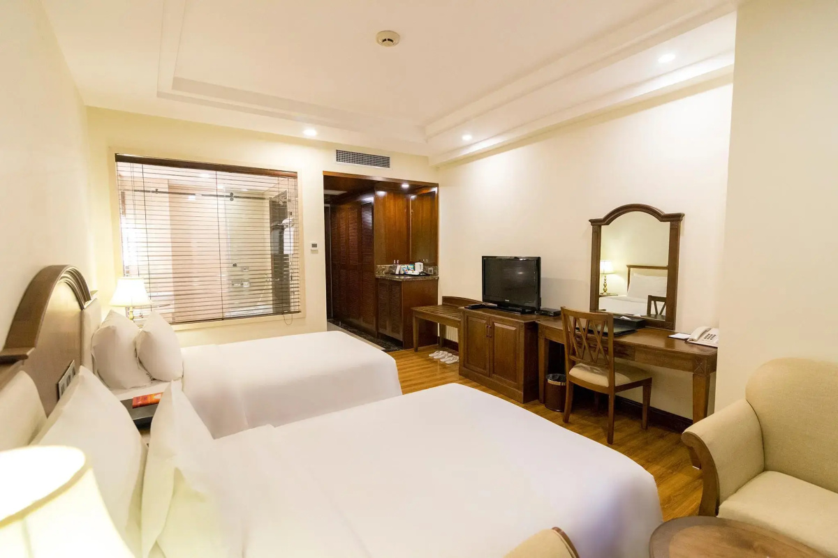 Sai Gon Ha Long Hotel