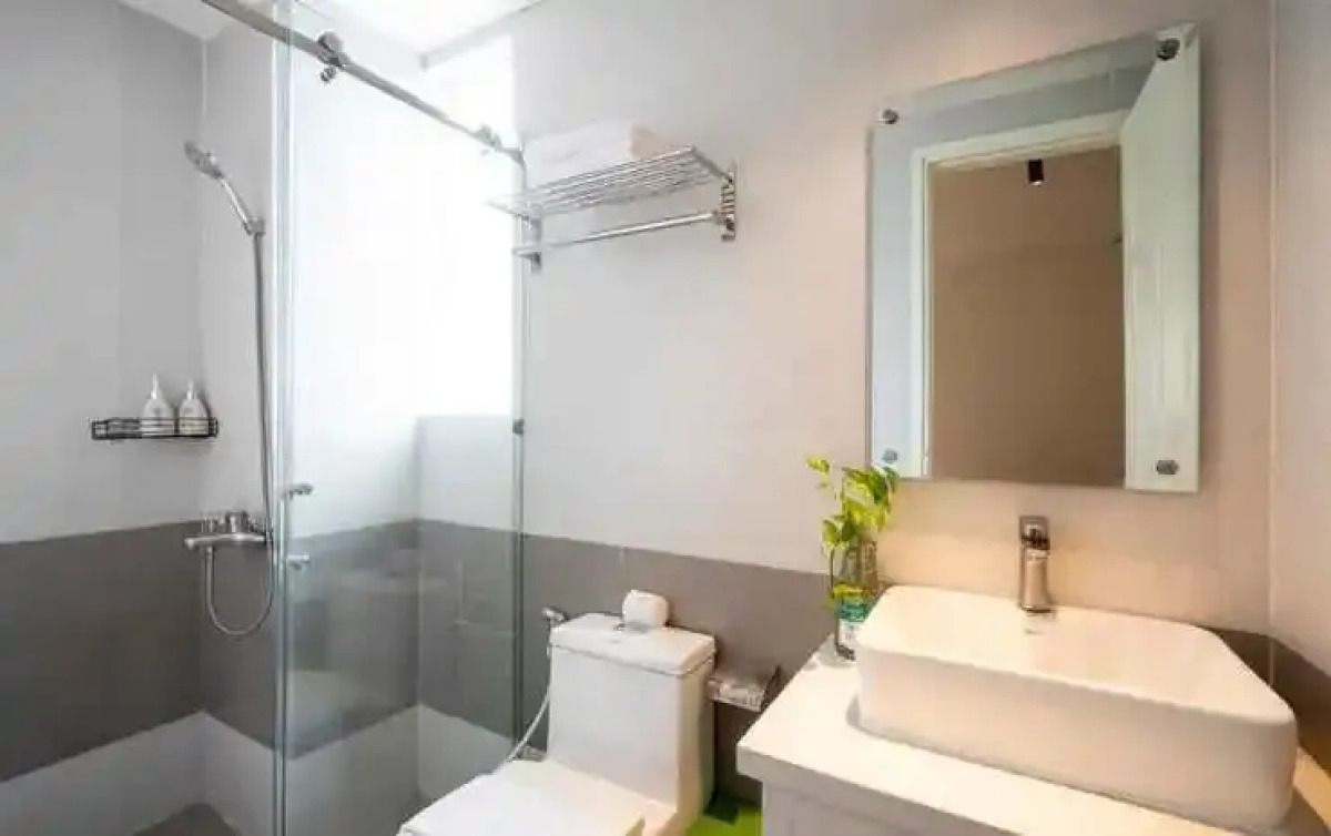 La Airport Tan Binh Hotel