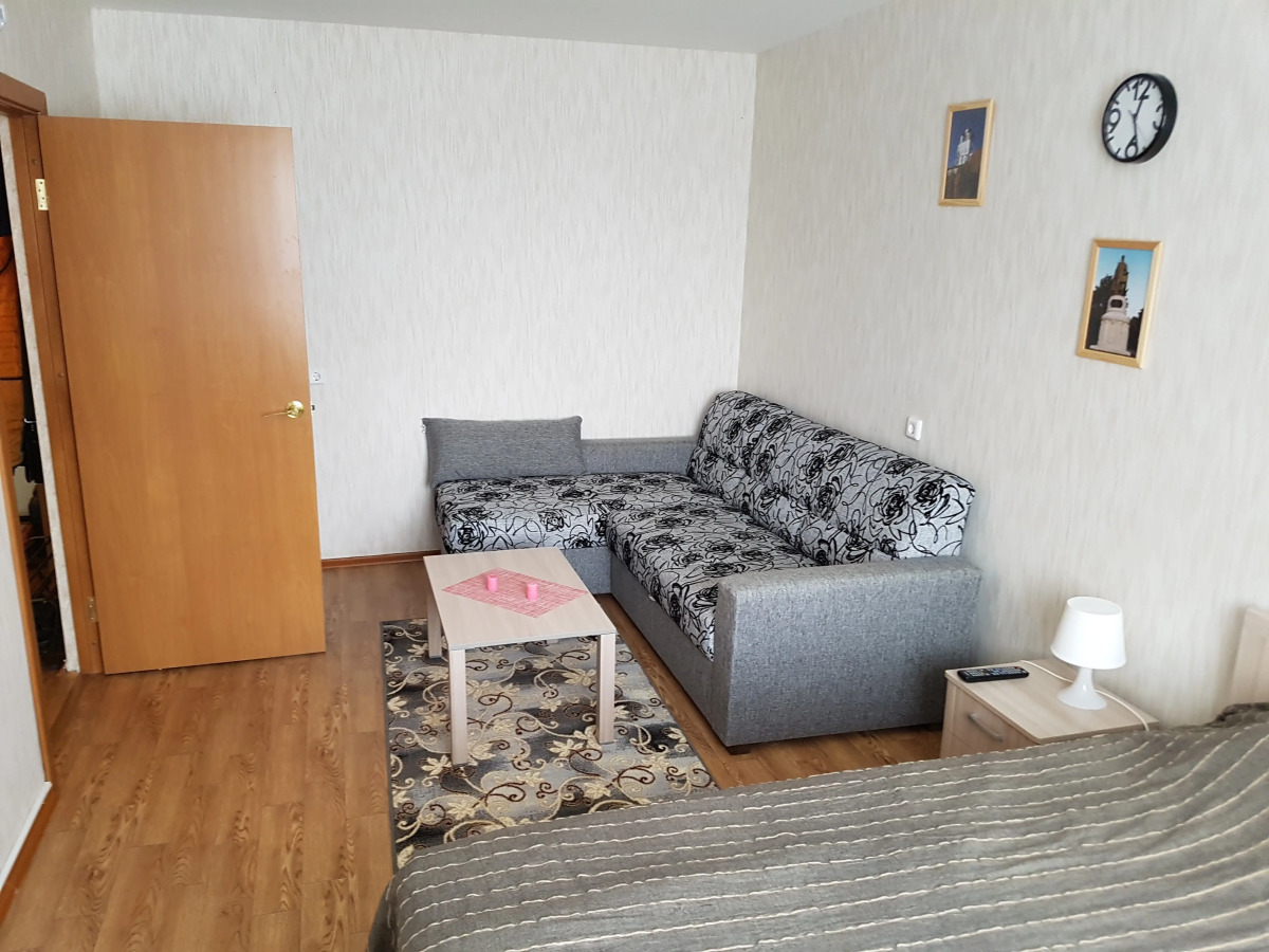 Квартира на Коммунальной 15