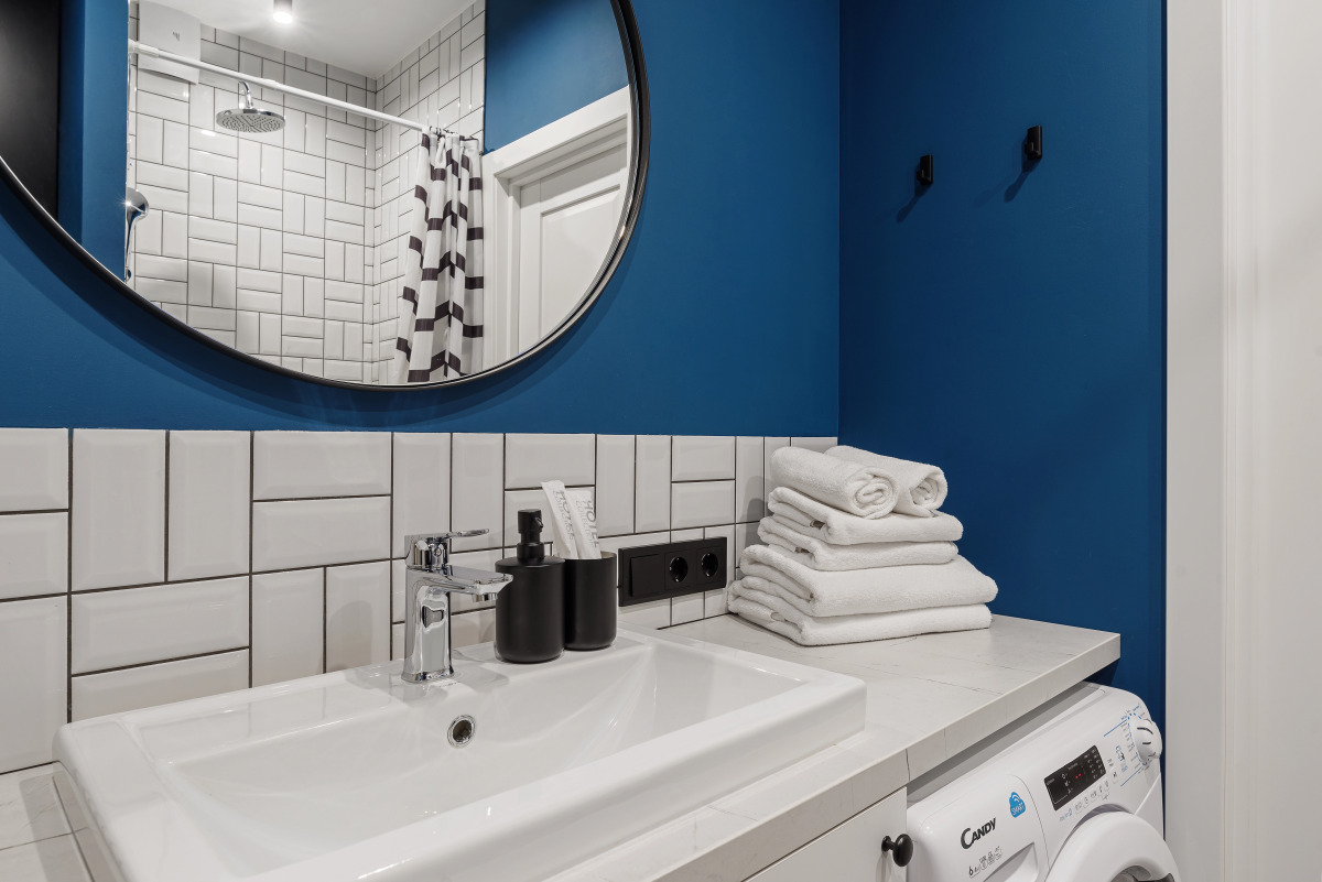 Квapтиpa-cтудия AZURЕ LIGНТ