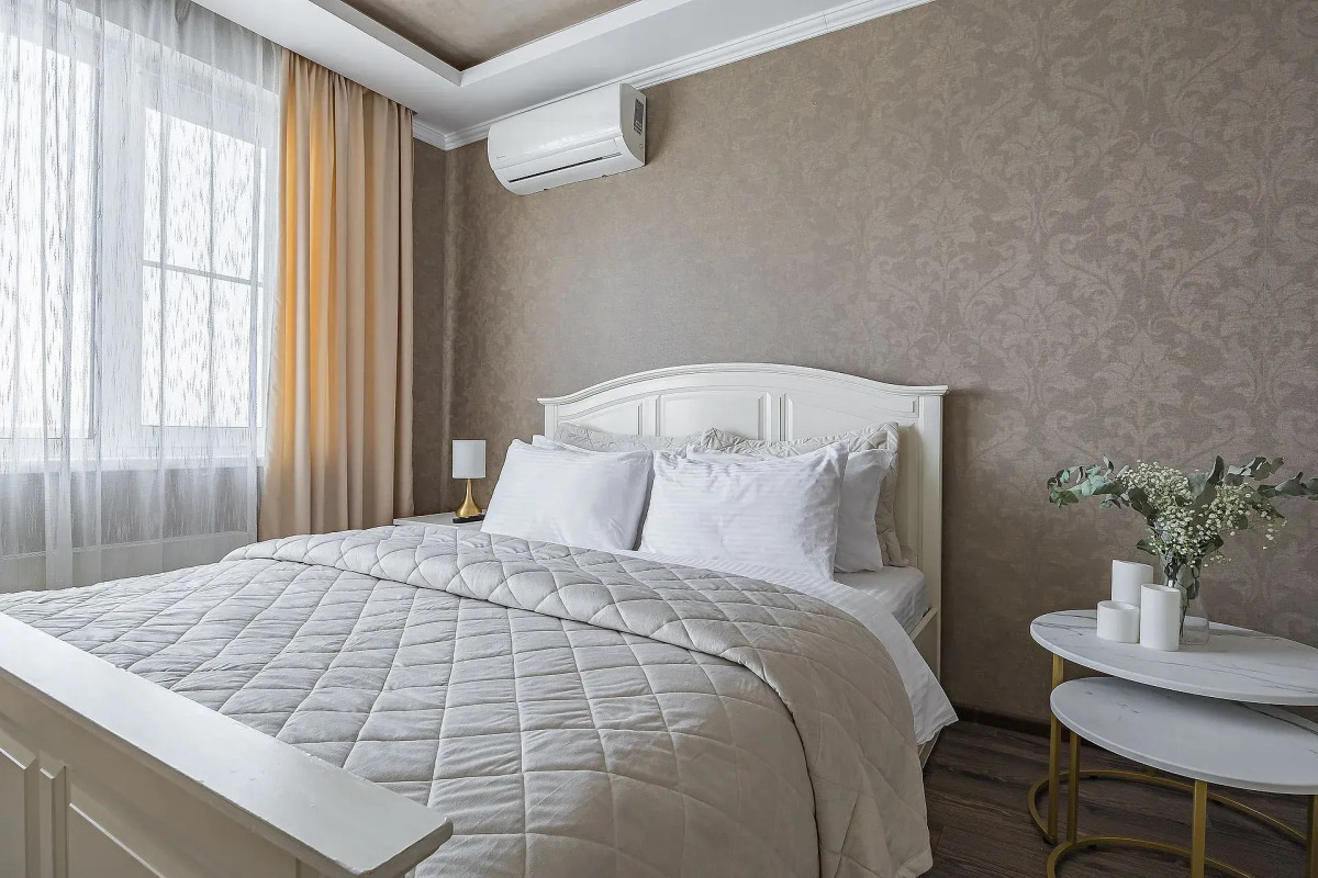 Апартаменты на Карла Маркса 62, с видом на Волгу. м.Стрелка. Сова-Дом