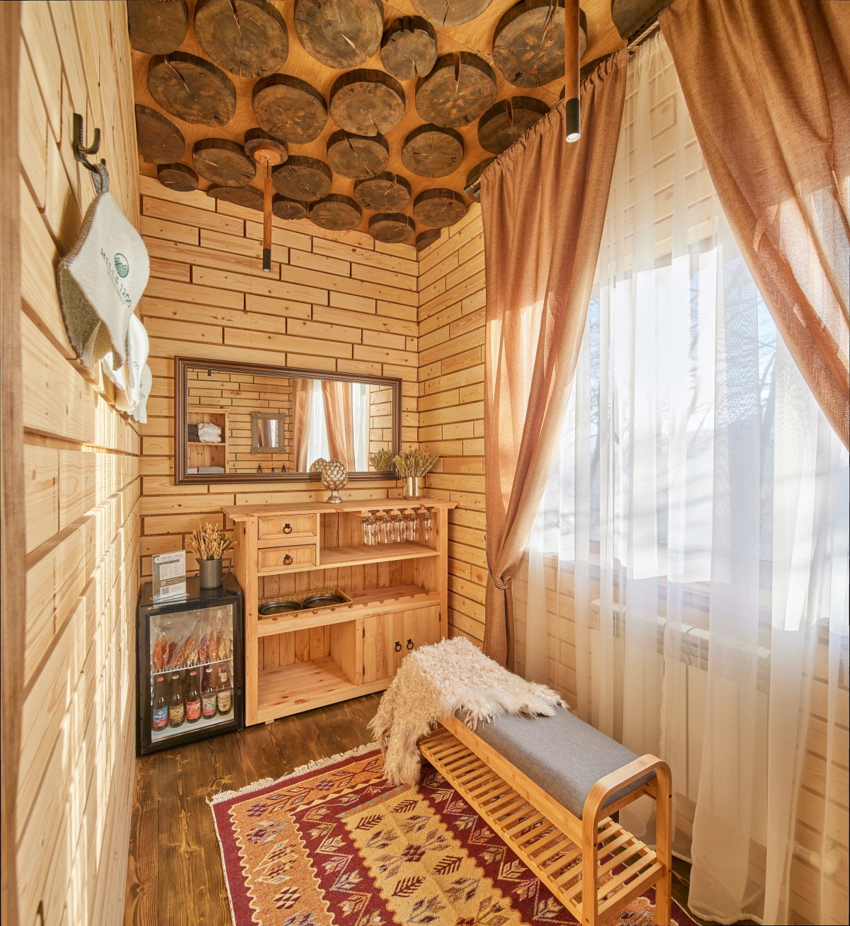 HILLS1200. Резиденция. Глэмпинг. Бани.