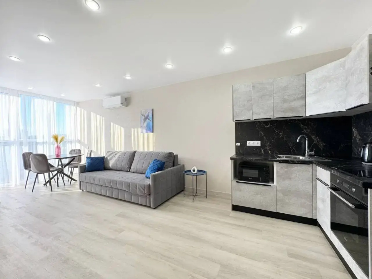 Квартира Светлая 2-х комнатная с видом на море