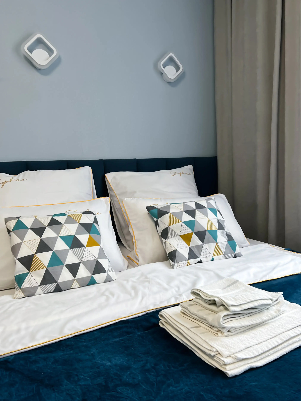 Квартира студия в голубых тонах