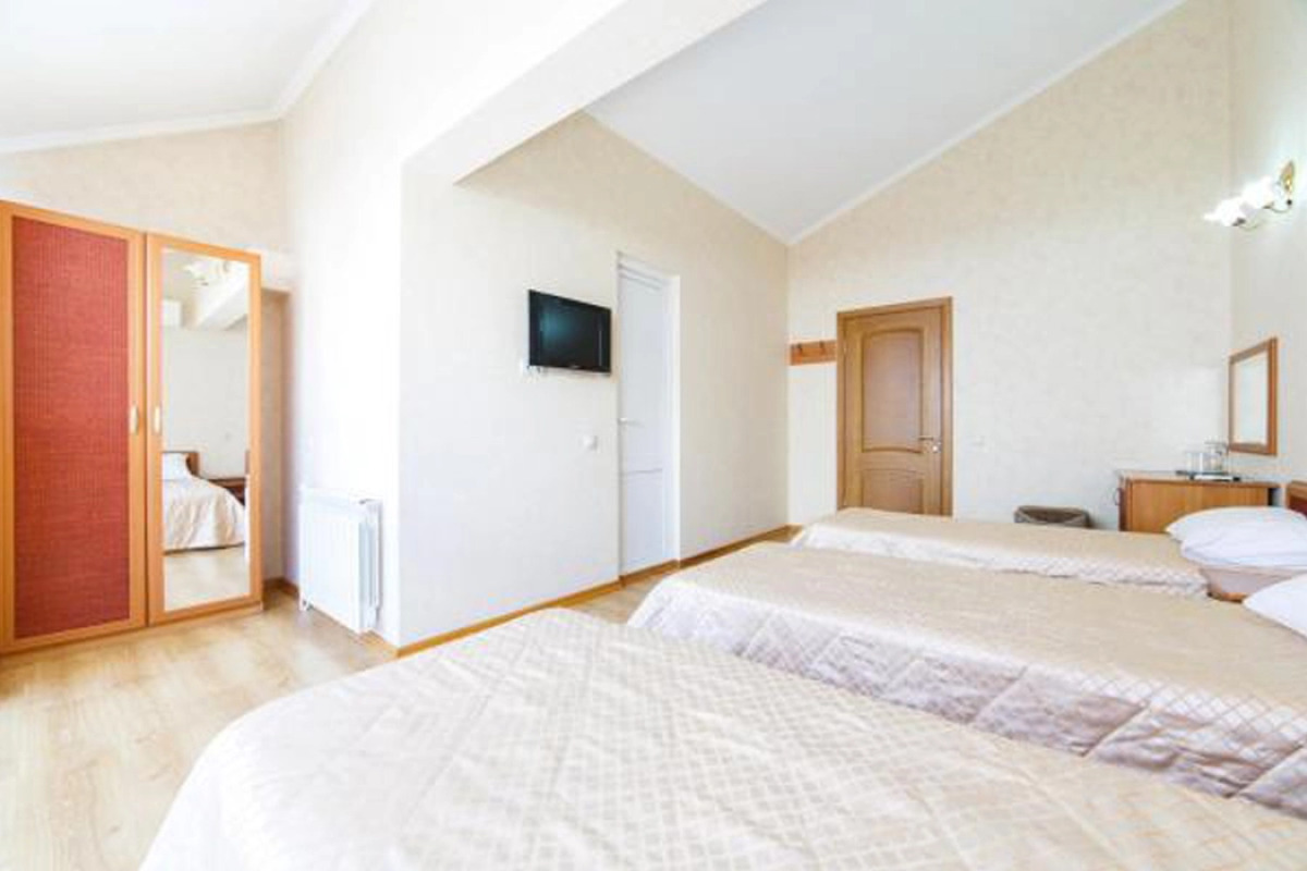 Гостевой Дом Лаура