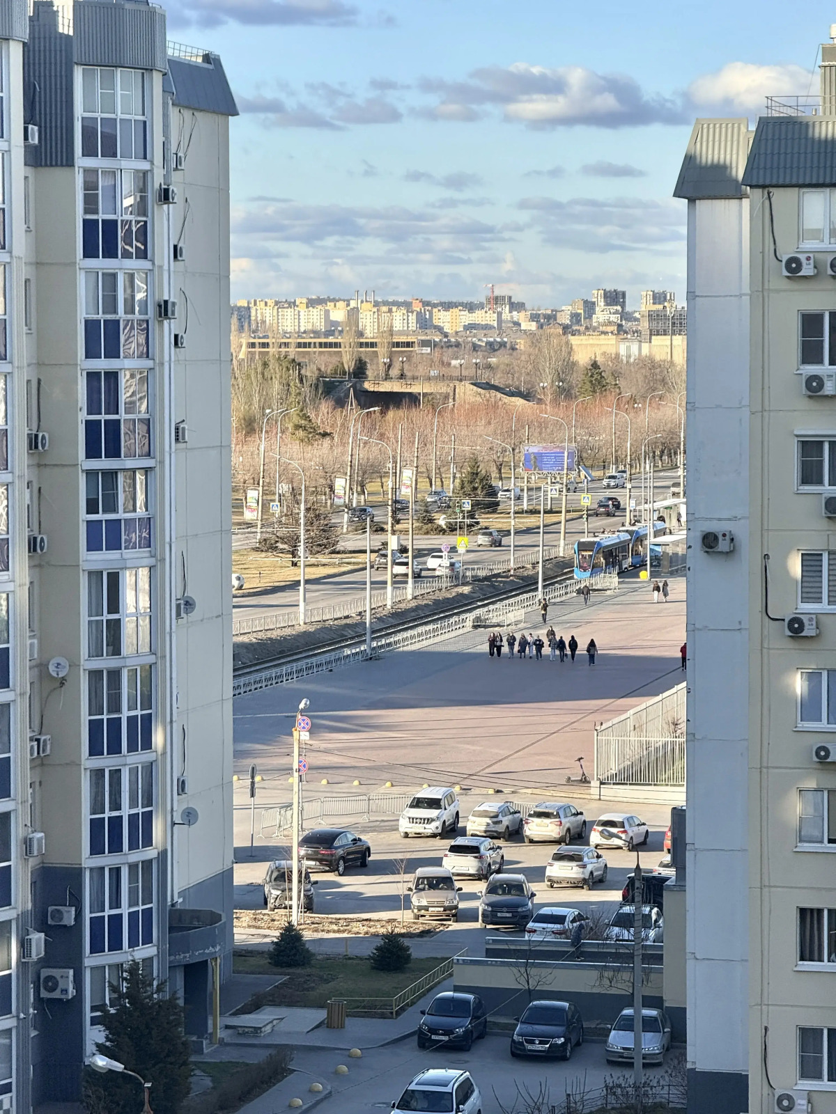 Апартаменты Шикарные трёхкомнатные в центре города вблизи Мамаева Кургана
