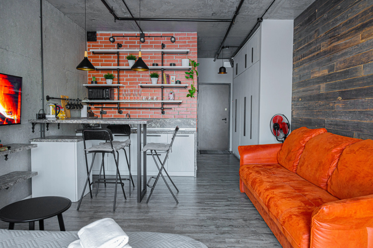 Апартаменты Lalapart Wooden Loft с дизайнерским ремонтом в ЖК Лайнер