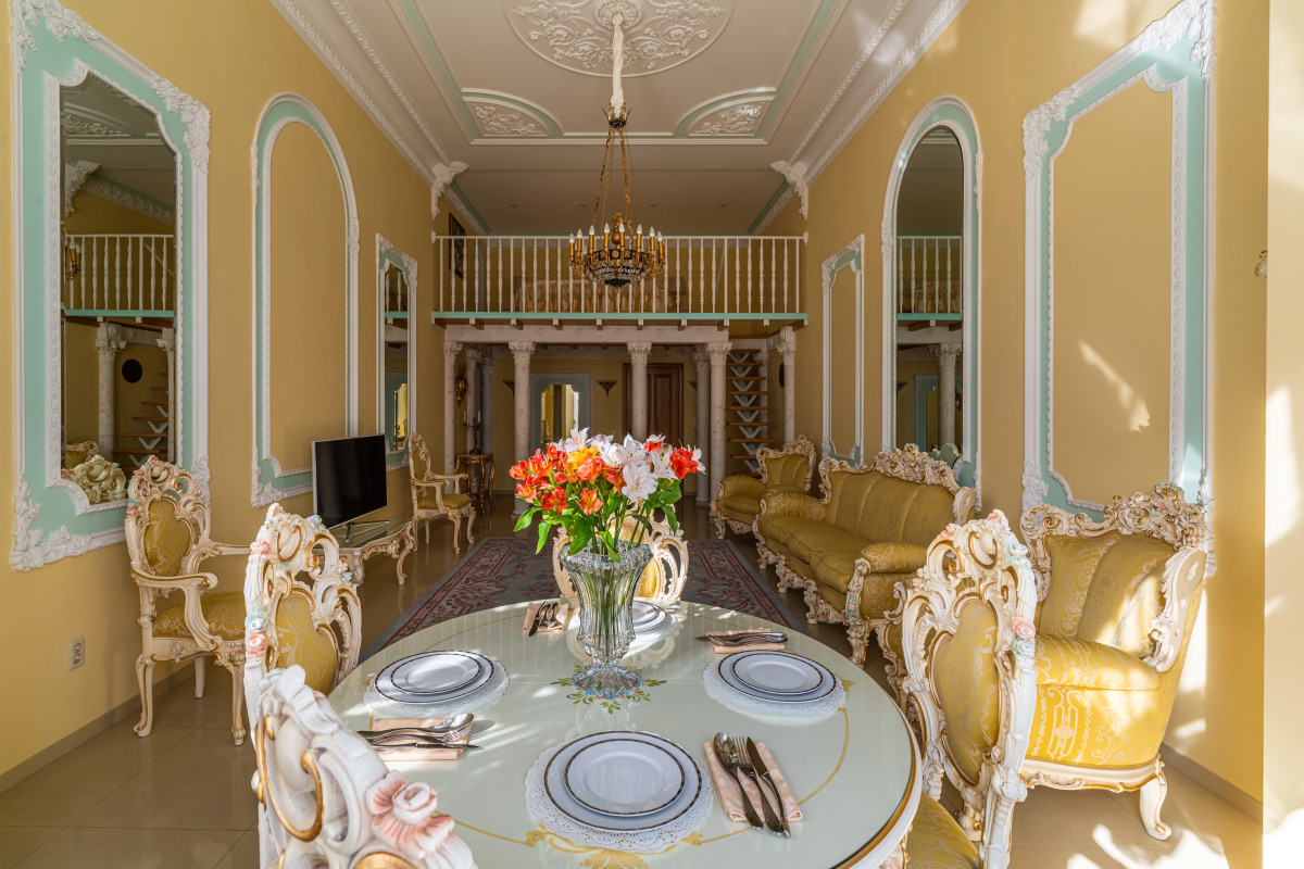 Апартаменты Большая Конюшенная 3