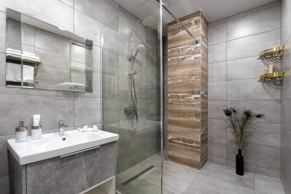 Меблированные комнаты The V Central by VVO Apartments