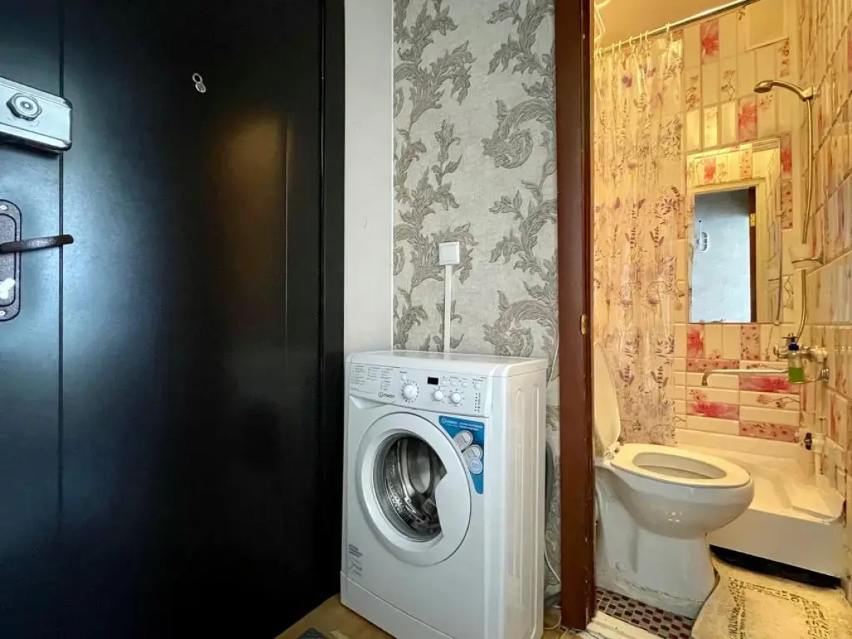 Апартаменты Студия на Есенина с балконом