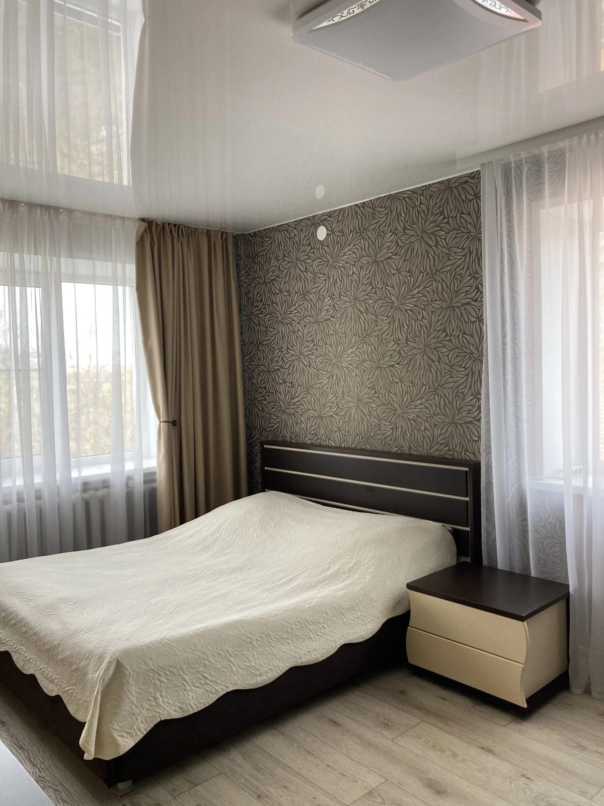 Апартаменты на площади Ленина