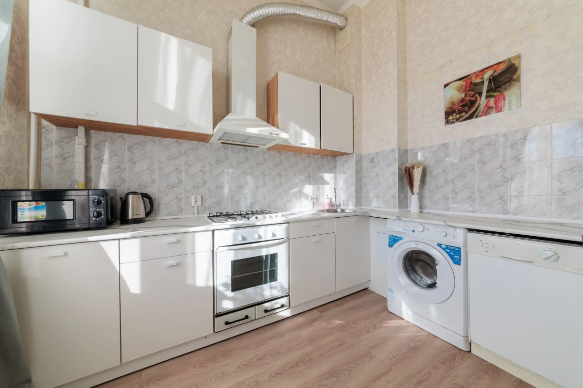 Апартаменты 3 Спальни у Исаакиевского Собора 10 гостей