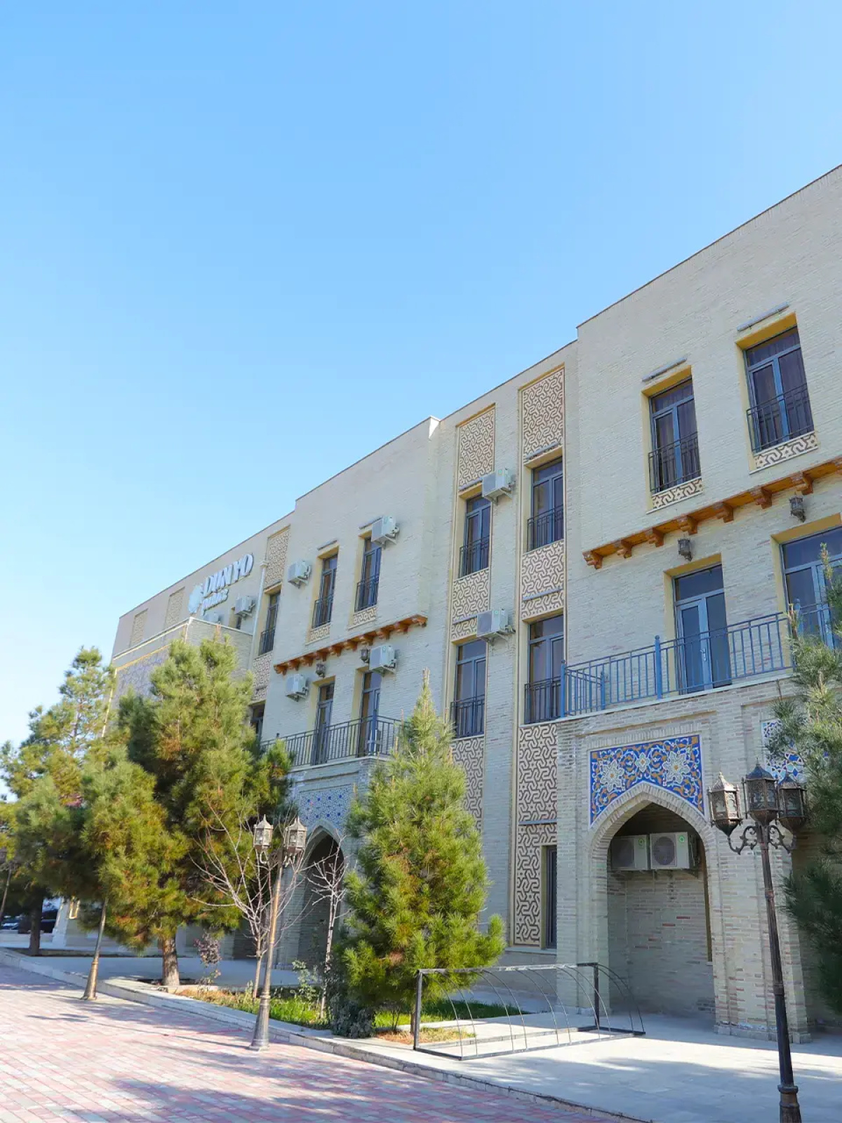 Отель Dunyo Palace