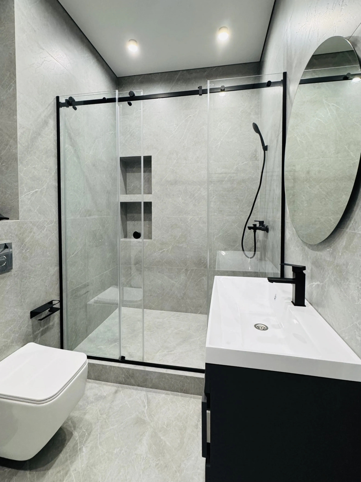 Квартира Двухкомнатный Лофт с Панорамным Видом на Город и Парк