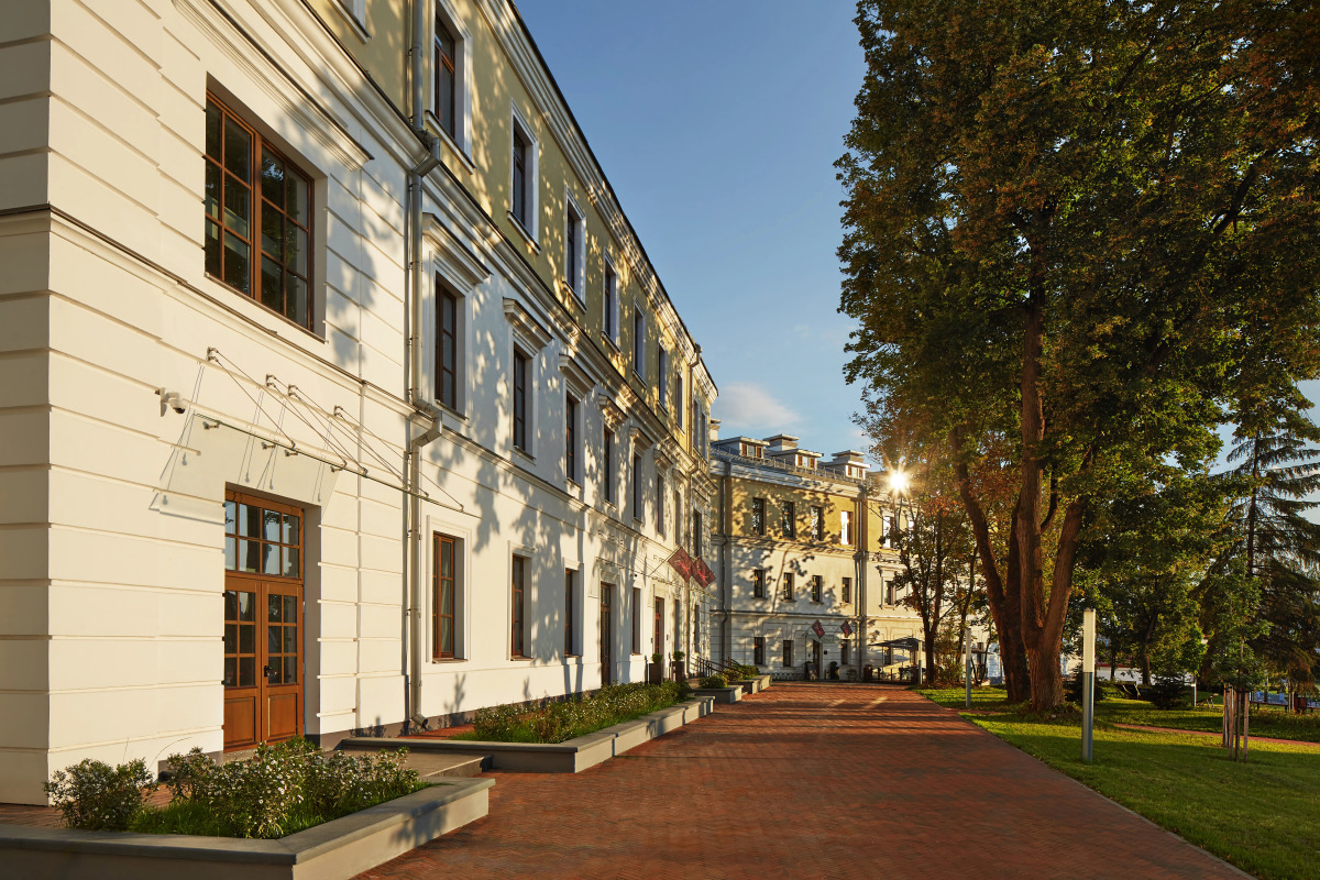 The Basilian Minsk hotel, Curio Collection by Hilton