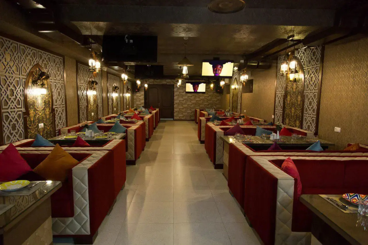 Отель Alexander