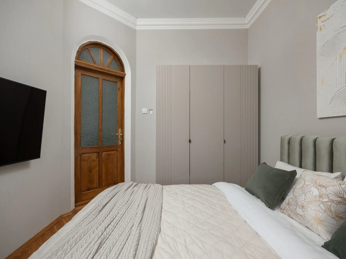 Квартира GM Apartments Новая и тихая Трехкомнатная на Тверской