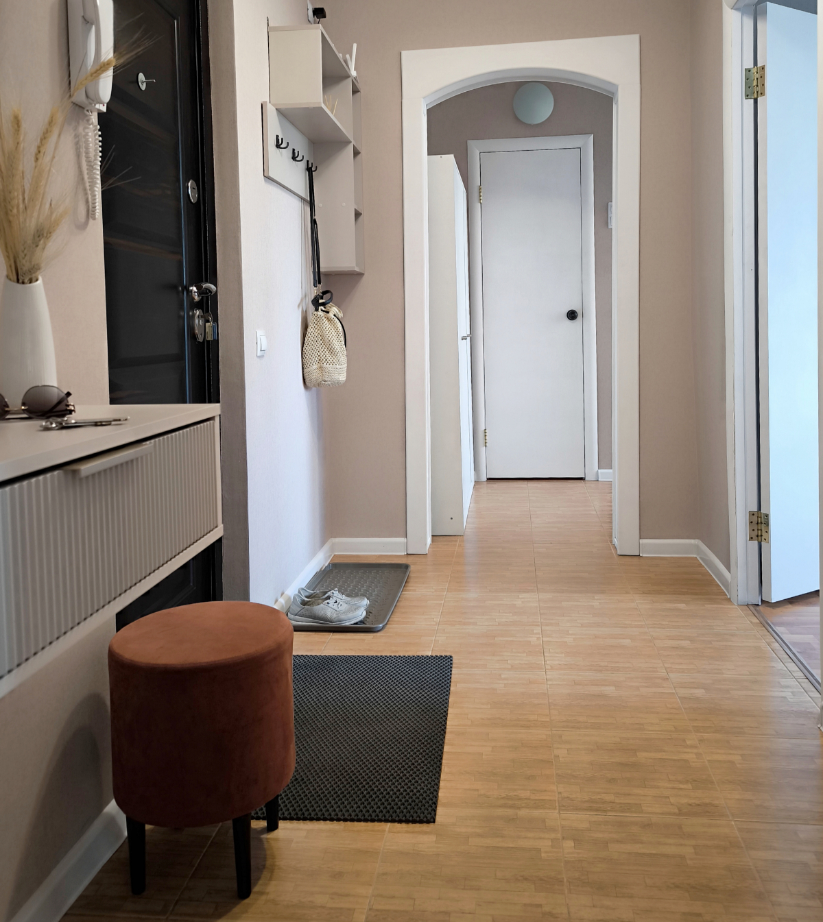 Квартира Светлая Двухкомнатная