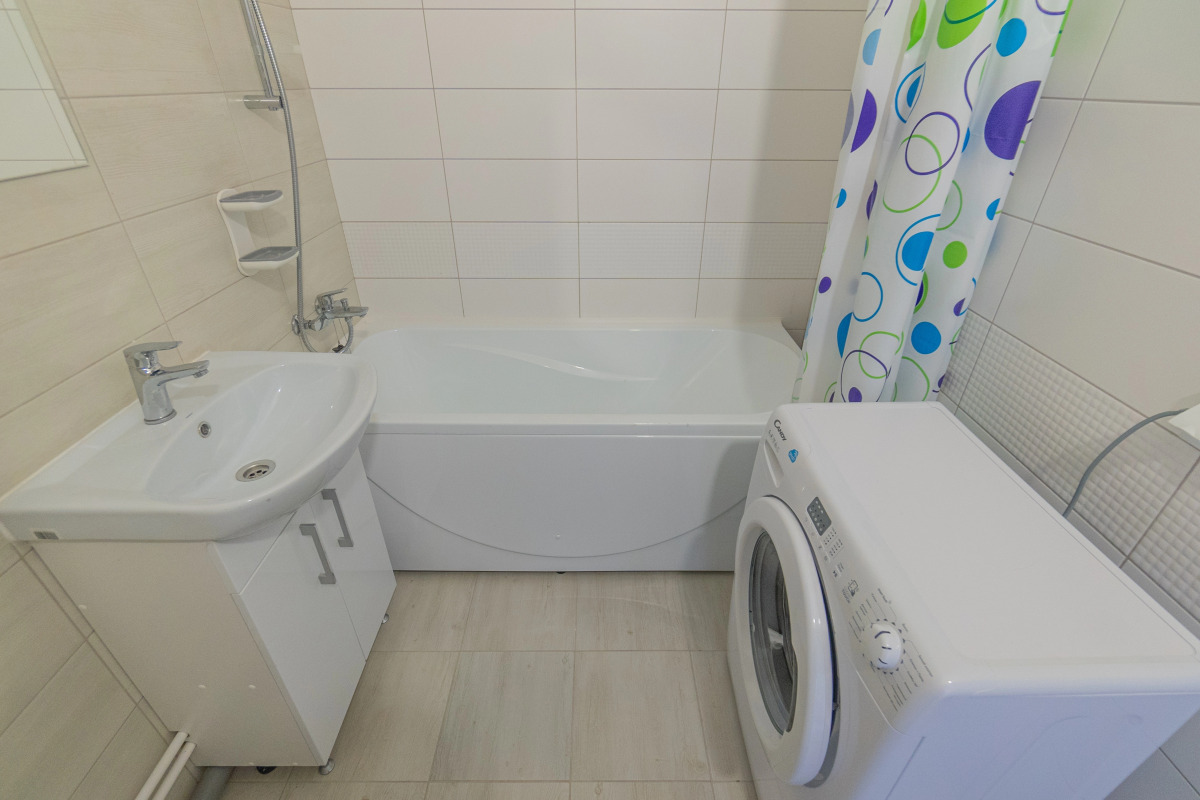 Апартаменты Двухкомнатная Квартира на Мансардном Этаже