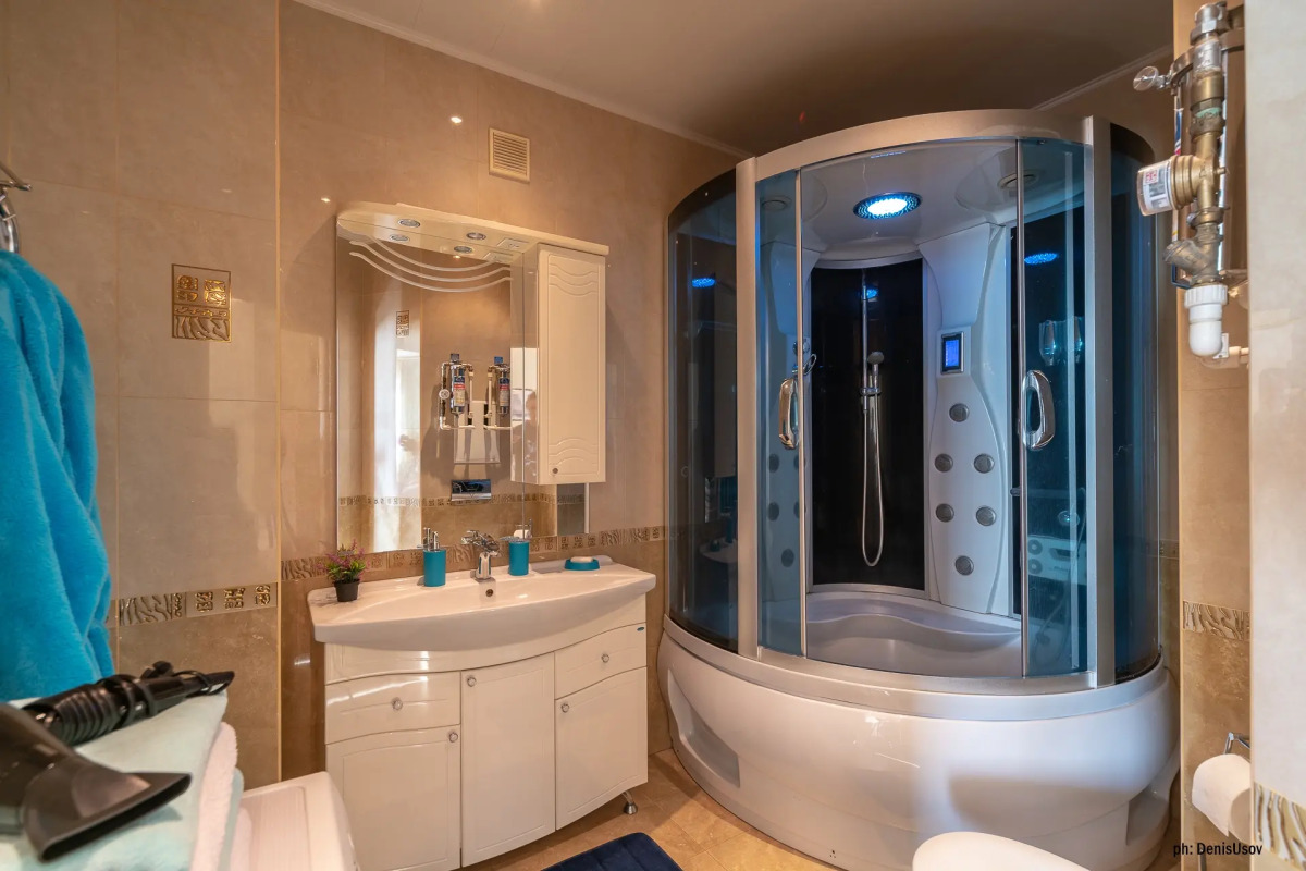 Апартаменты Пять Звезд на Омской