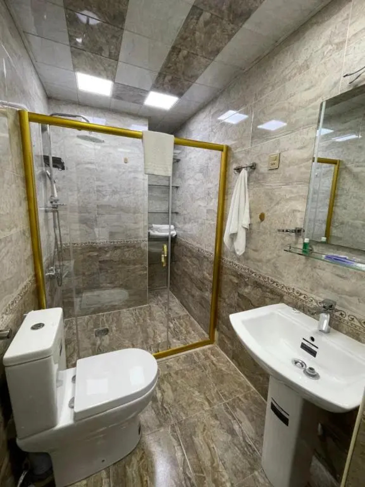 Отель Grand Mirror