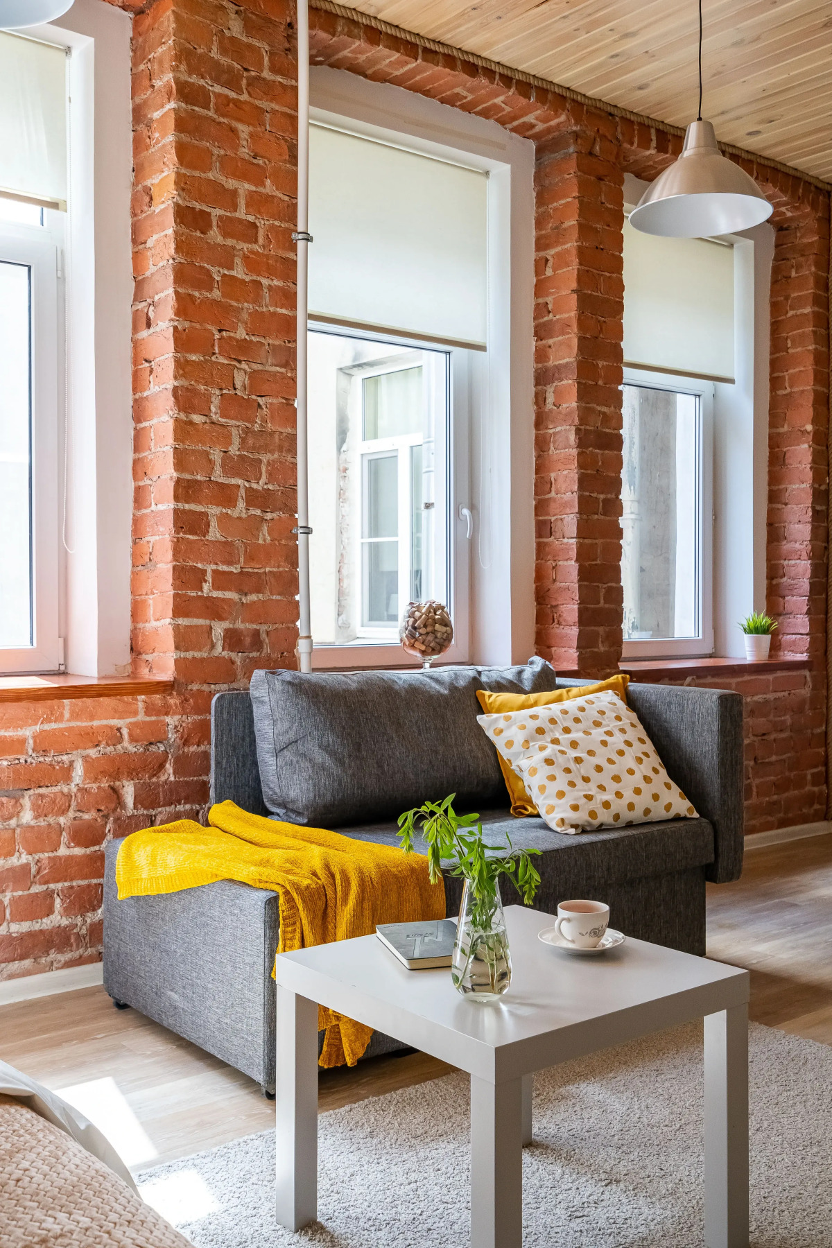 Апартаменты SutkiLive в Центре у метро Садовая