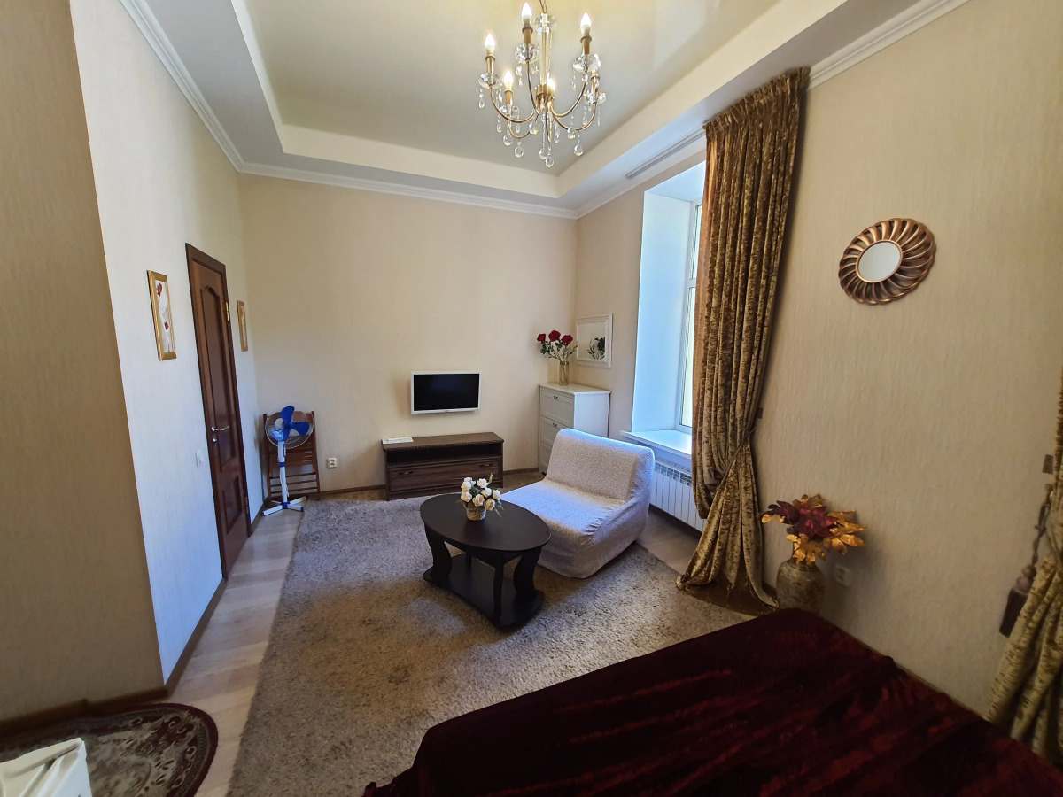 Мини-отель «Счастье» на Рубинштейна, 26